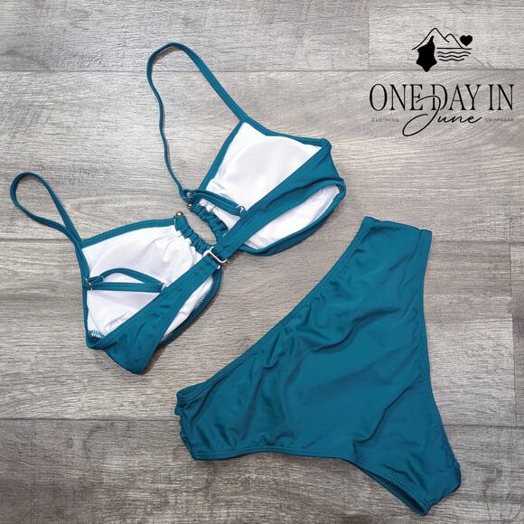 CharmLeaks Ruched Bottom Bikini Swimsuit Size M - Picture 5 of 5